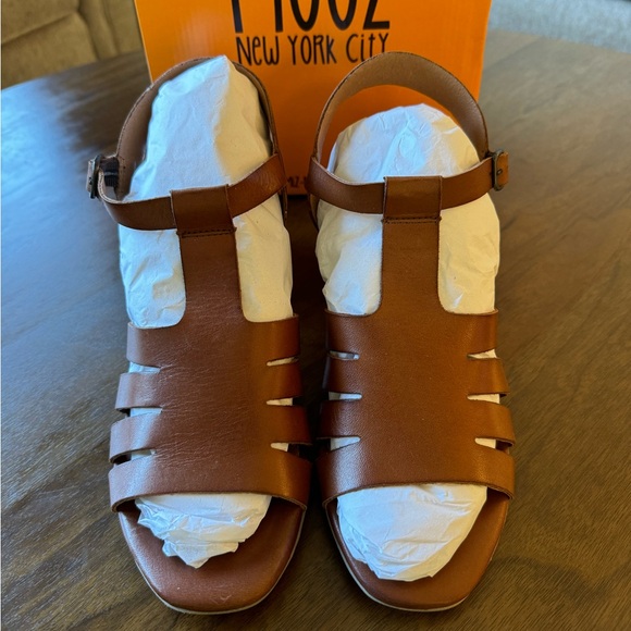 Miz Mooz Brown New York City Sandals size 36 block heel with buckle entry - Picture 7 of 8